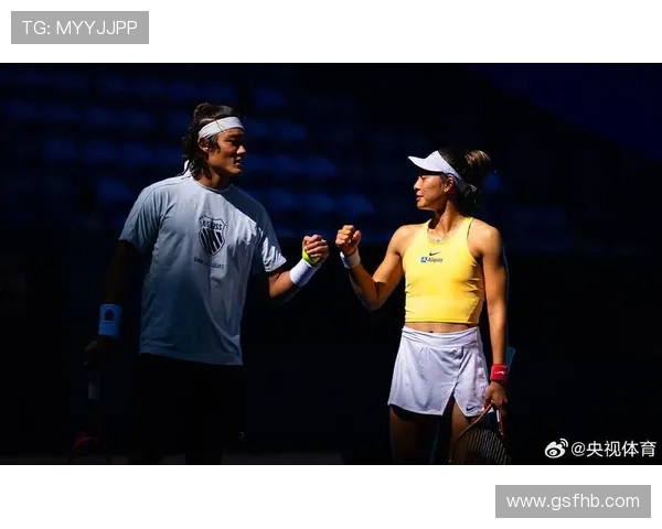 张之臻爆冷梅西战高芙救点伊归